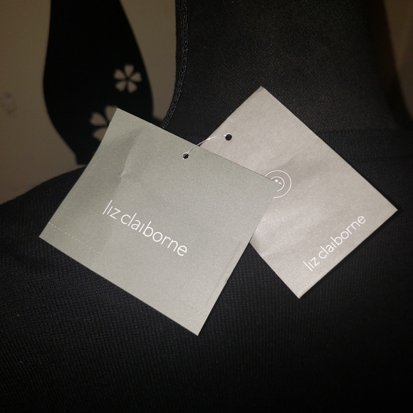 Liz Claiborne black sweater - Picture 2 of 6